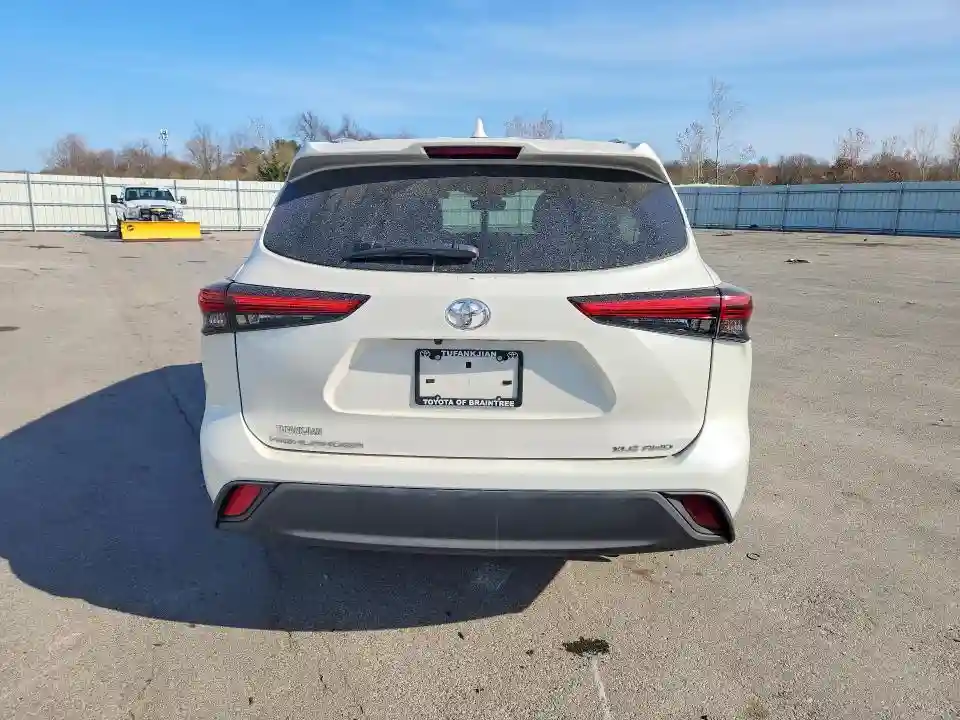 5TDGZRBH6MS130251 2021 TOYOTA HIGHLANDER-5