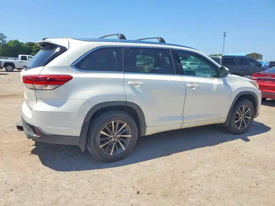 5TDJZRFH4JS528974 2018 TOYOTA HIGHLANDER-2