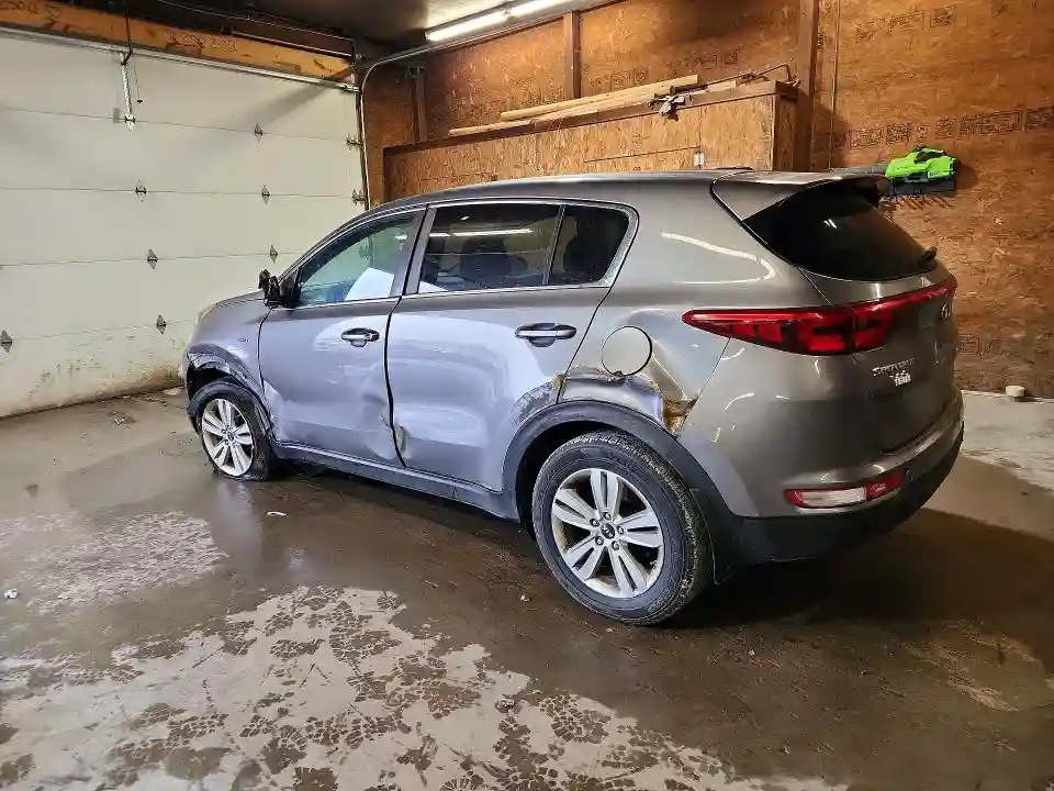 KNDPMCAC9J7447531 2018 KIA SPORTAGE-1