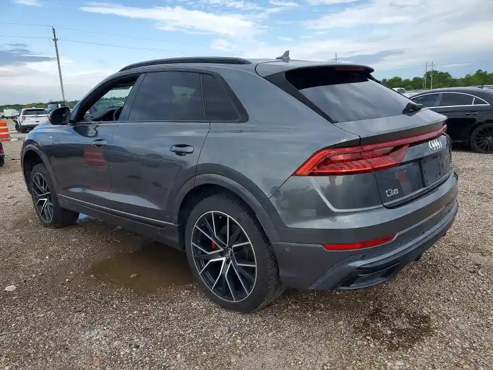 WA1EVAF16KD030798 2019 AUDI Q8-1