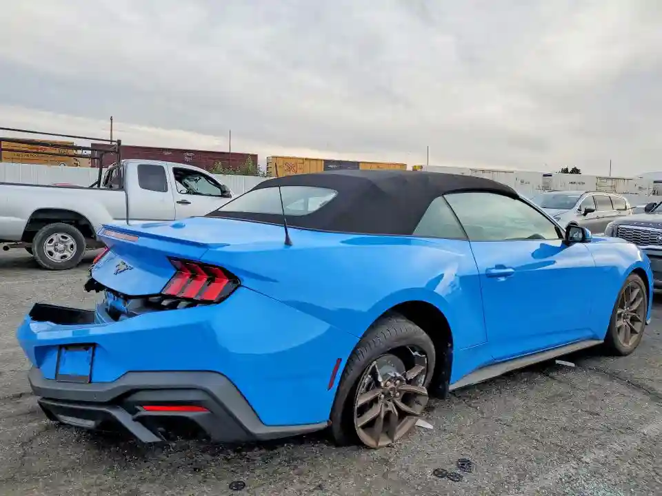 1FAGP8UH0S5109398 2025 FORD MUSTANG-2