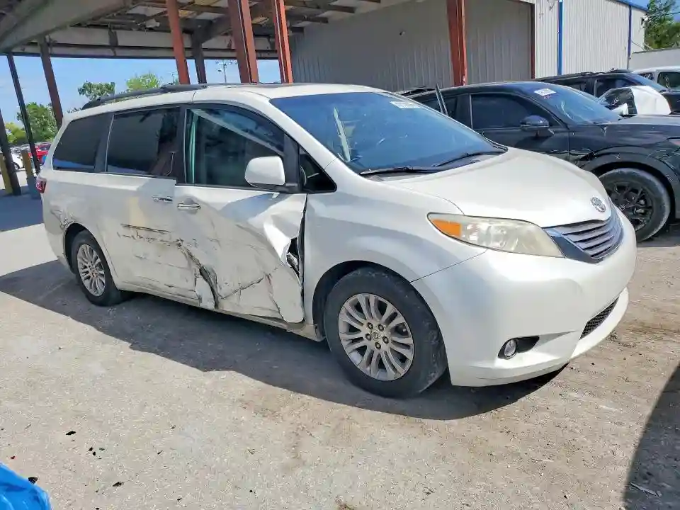5TDYZ3DC5HS866297 2017 TOYOTA SIENNA-3