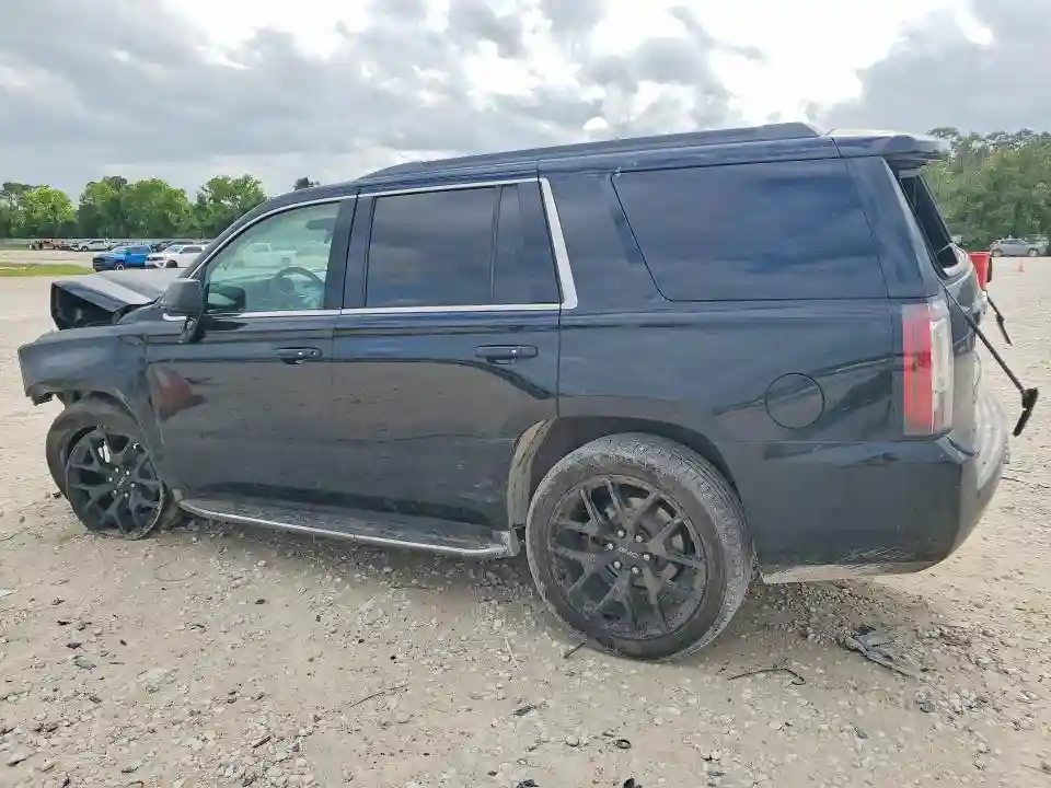 1GKS2BKC1HR149776 2017 GMC YUKON-1