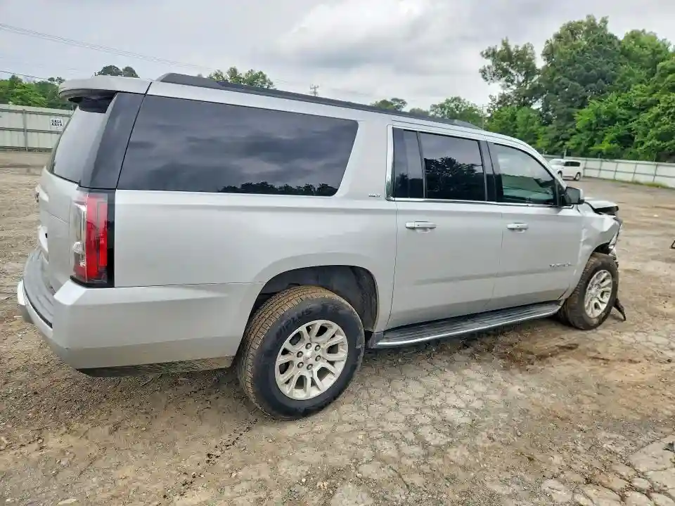 1GKS2GKC7JR267558 2018 GMC YUKON-2