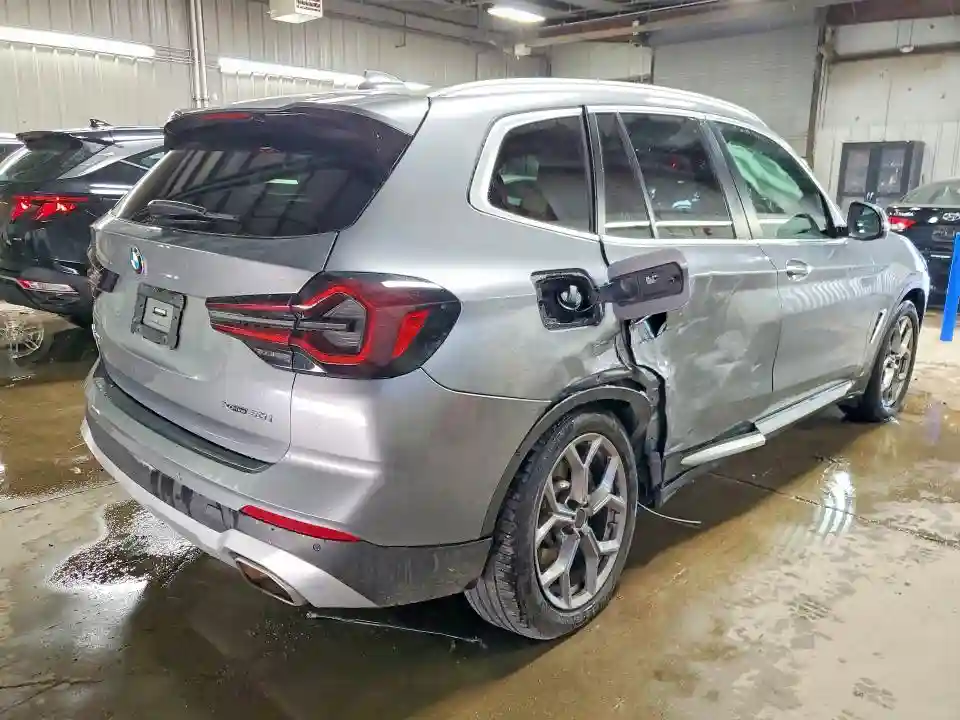 5UX53DP02P9S10890 2023 BMW X3-2