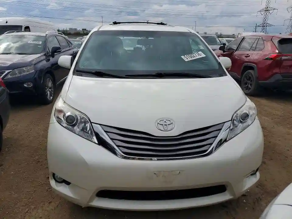 5TDYZ3DC1HS816478 2017 TOYOTA SIENNA-4