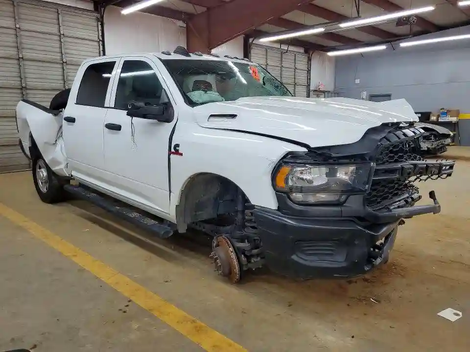 3C63R3CL4PG545903 2023 RAM 3500-3