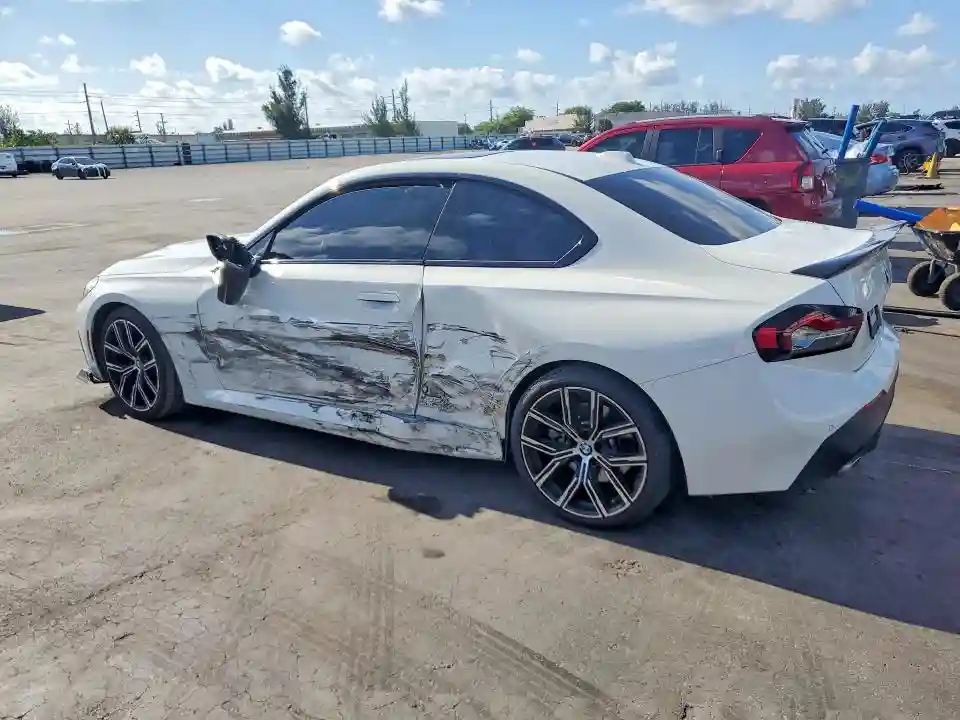 3MW23CM06R8E50716 2024 BMW 2 SERIES-1