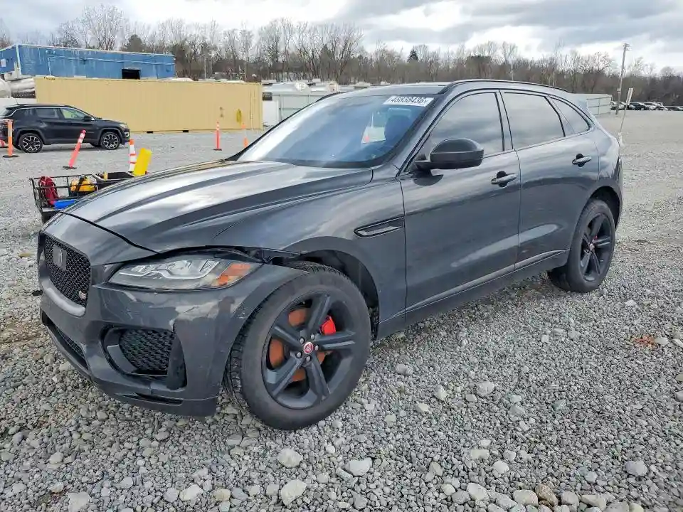 SADCM2FV9LA645166 2020 JAGUAR F-PACE-0