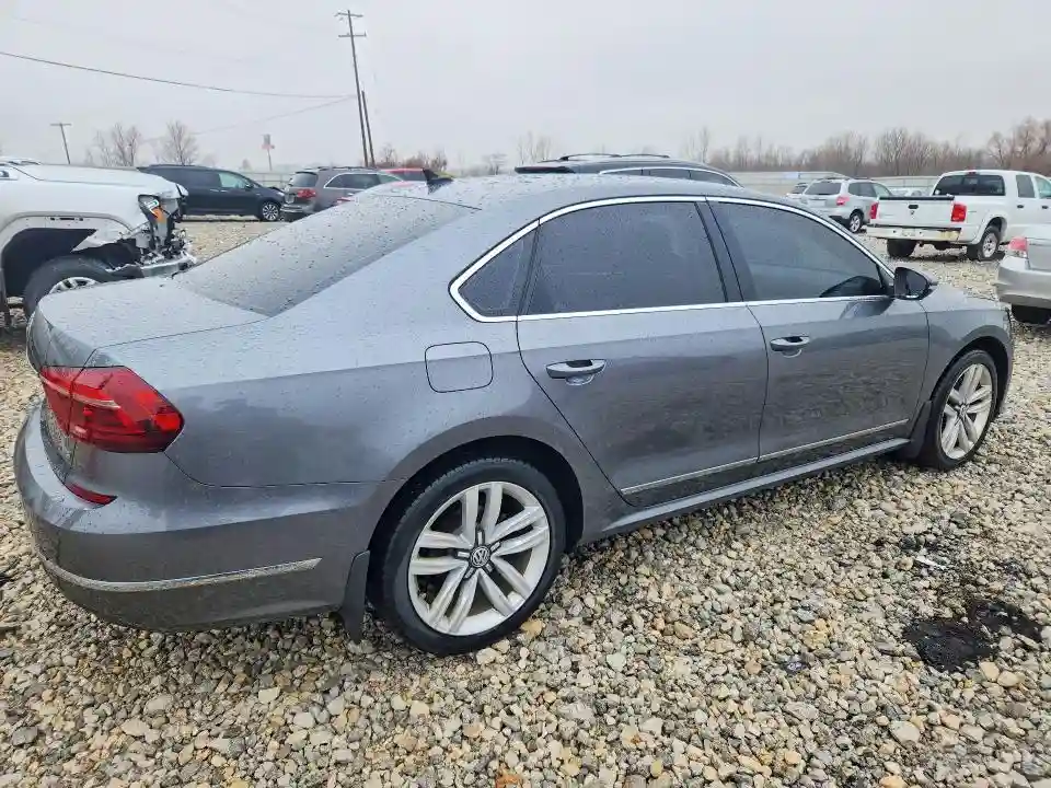 1VWGT7A30HC030730 2017 VOLKSWAGEN PASSAT-2
