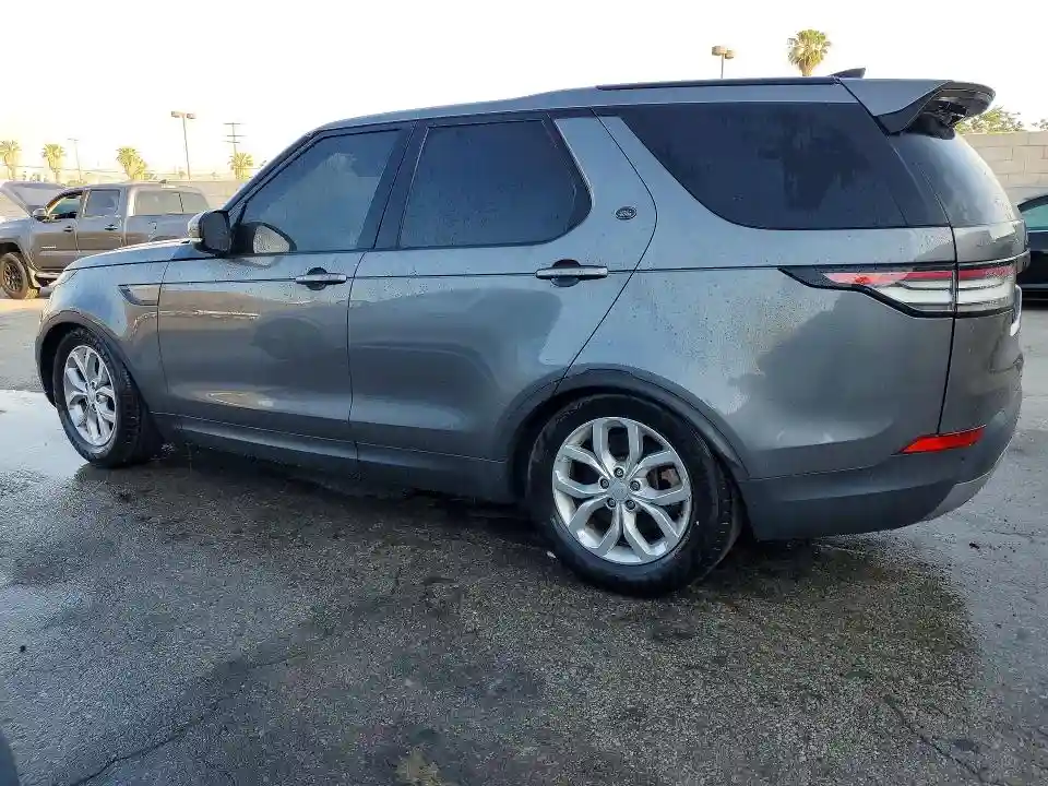 SALRGBBVXHA047137 2017 LAND ROVER DISCOVERY-1