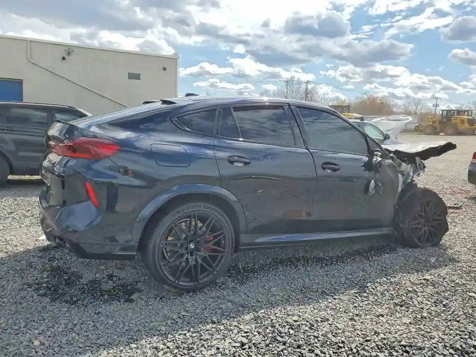 5YM23ET01S9X45631 2025 BMW X6-2