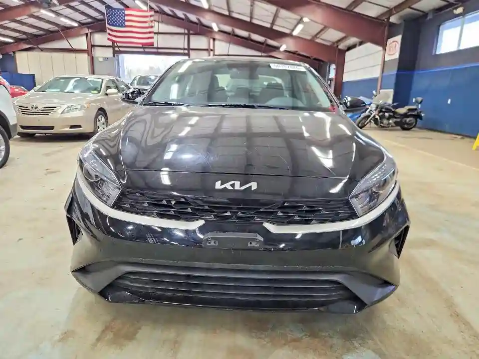 3KPF24AD1PE538382 2023 KIA FORTE-4