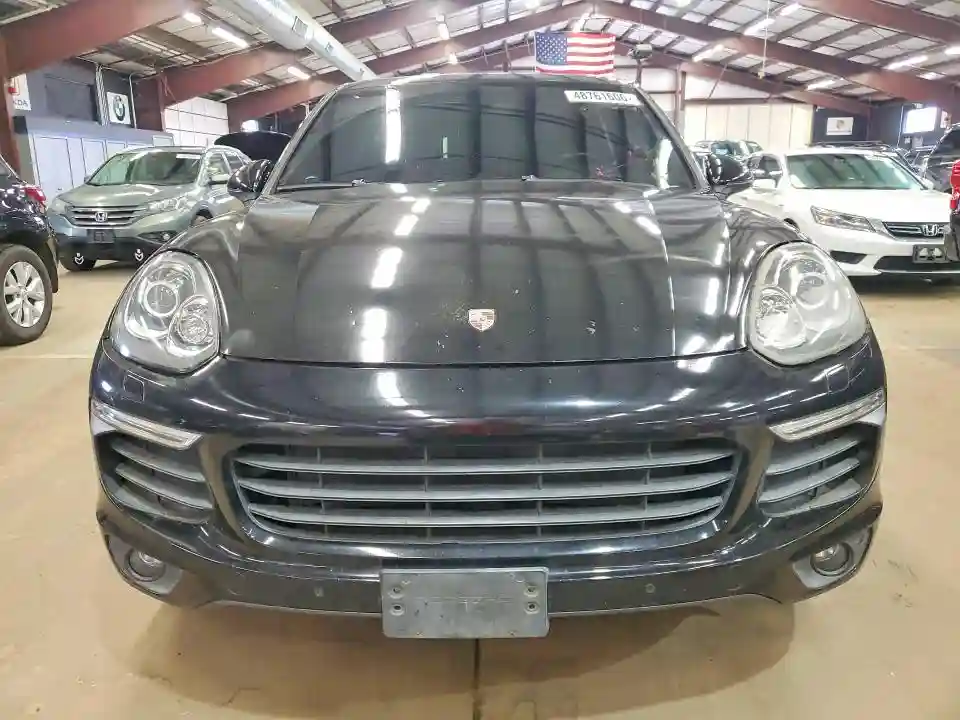 WP1AA2A24HKA83444 2017 PORSCHE CAYENNE-4