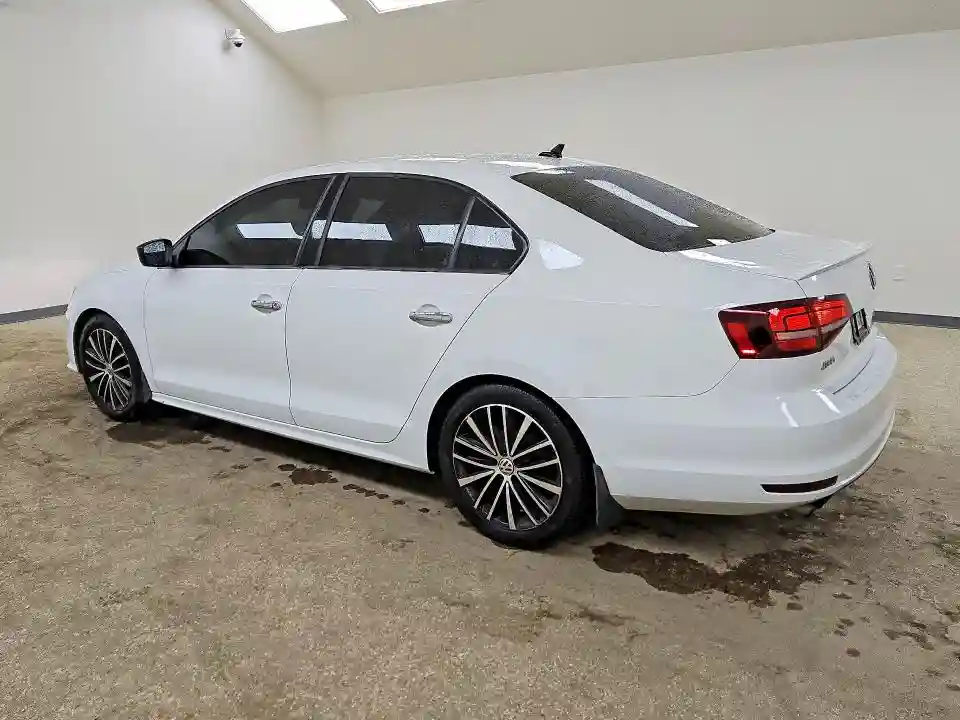 3VWD17AJ7GM273973 2016 VOLKSWAGEN JETTA-1