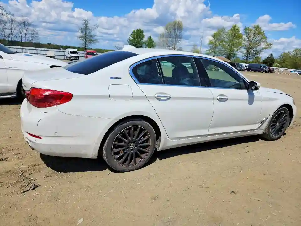 WBAJB1C53JB084961 2018 BMW 5 SERIES-2