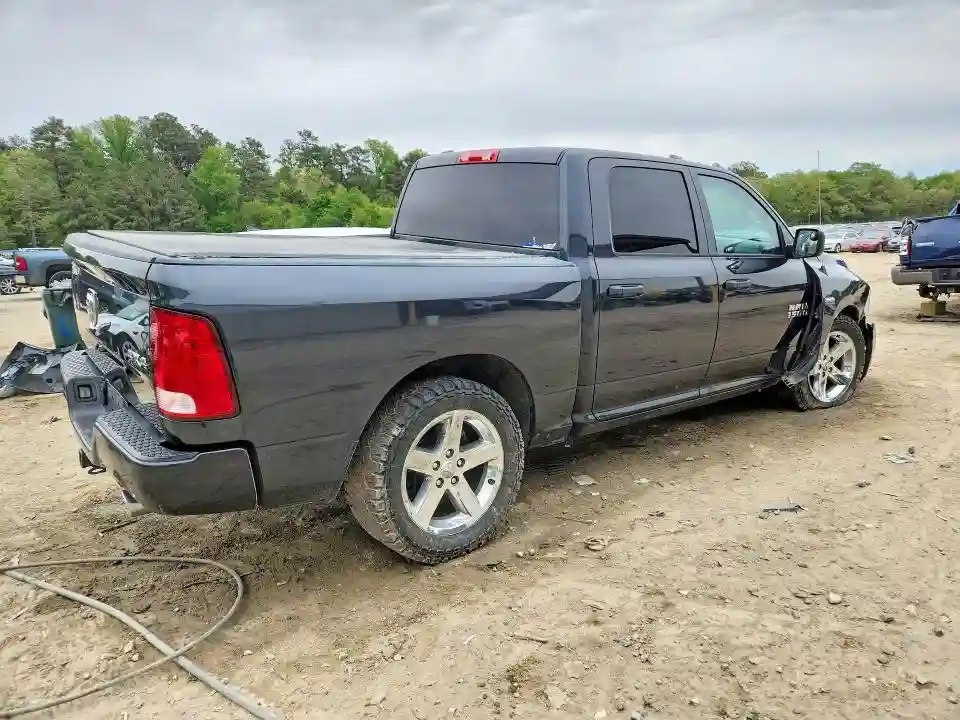 3C6RR7KTXHG703309 2017 RAM 1500-2