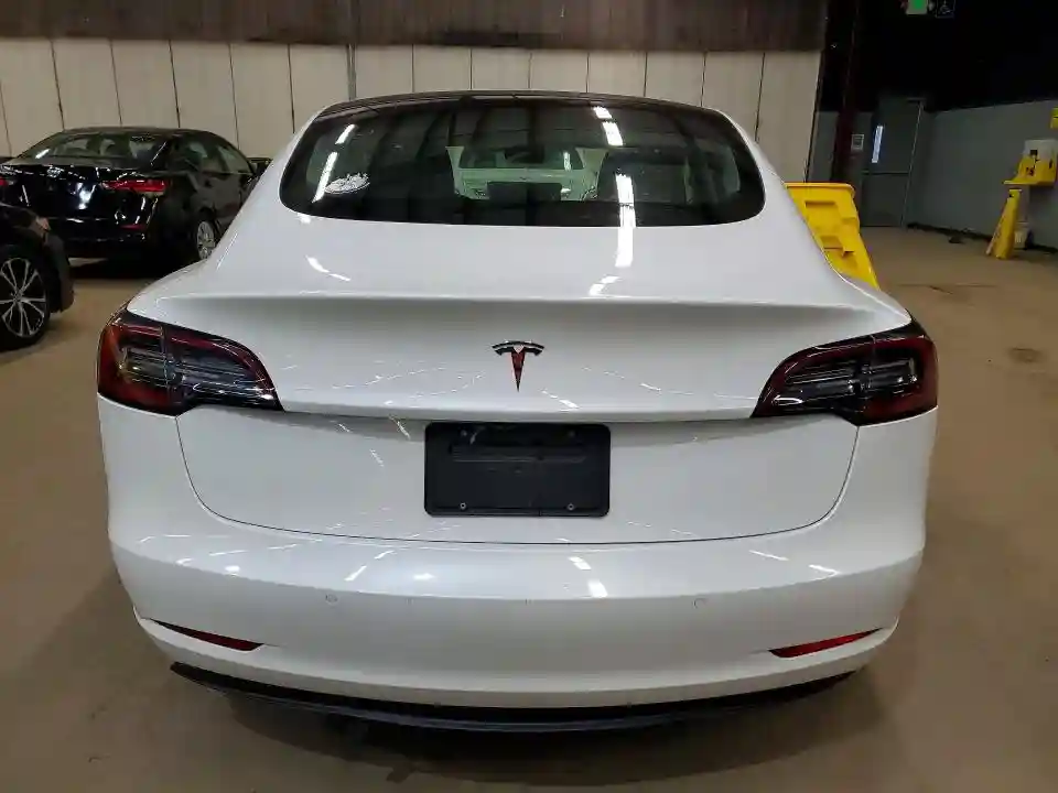 5YJ3E1EAXKF417507 2019 TESLA MODEL 3-5