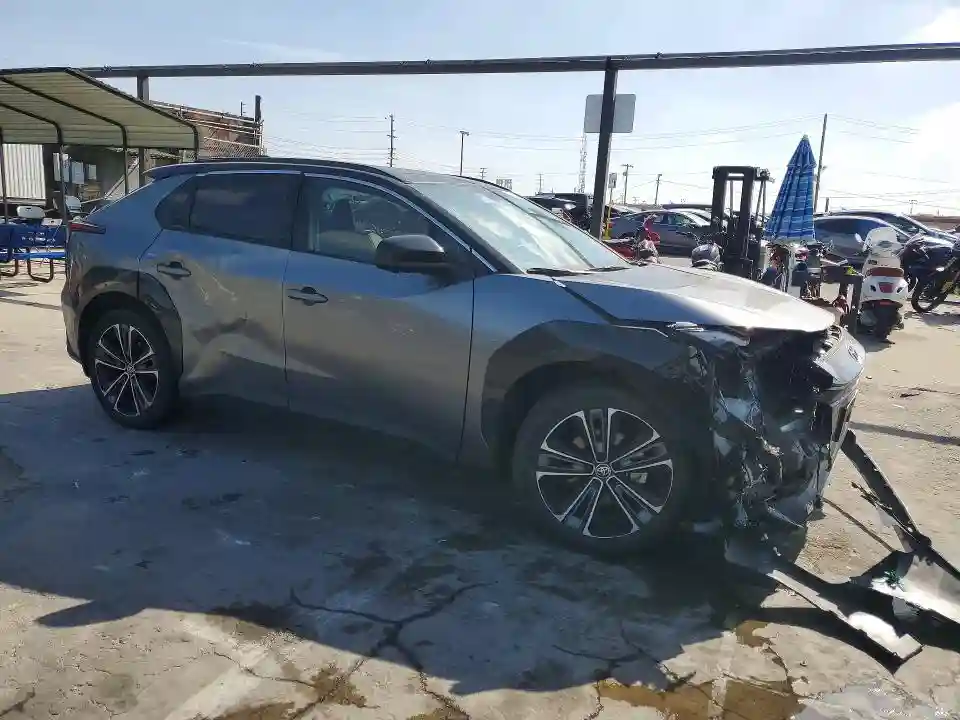 JTMAAAAA1PA014217 2023 TOYOTA ALL OTHER-3