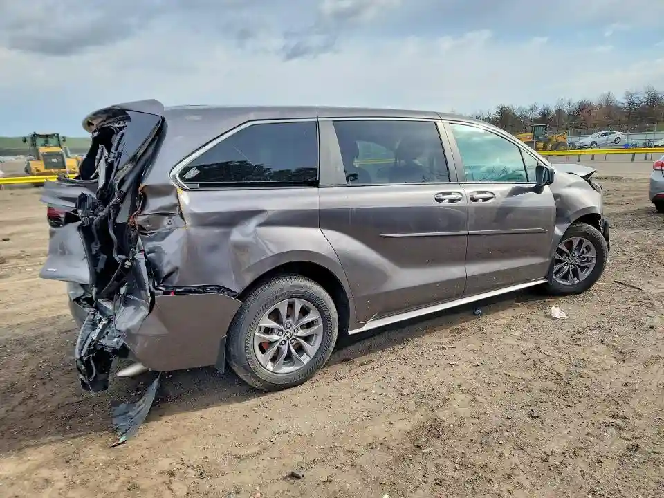 5TDYSKFCXRS121462 2024 TOYOTA SIENNA-2