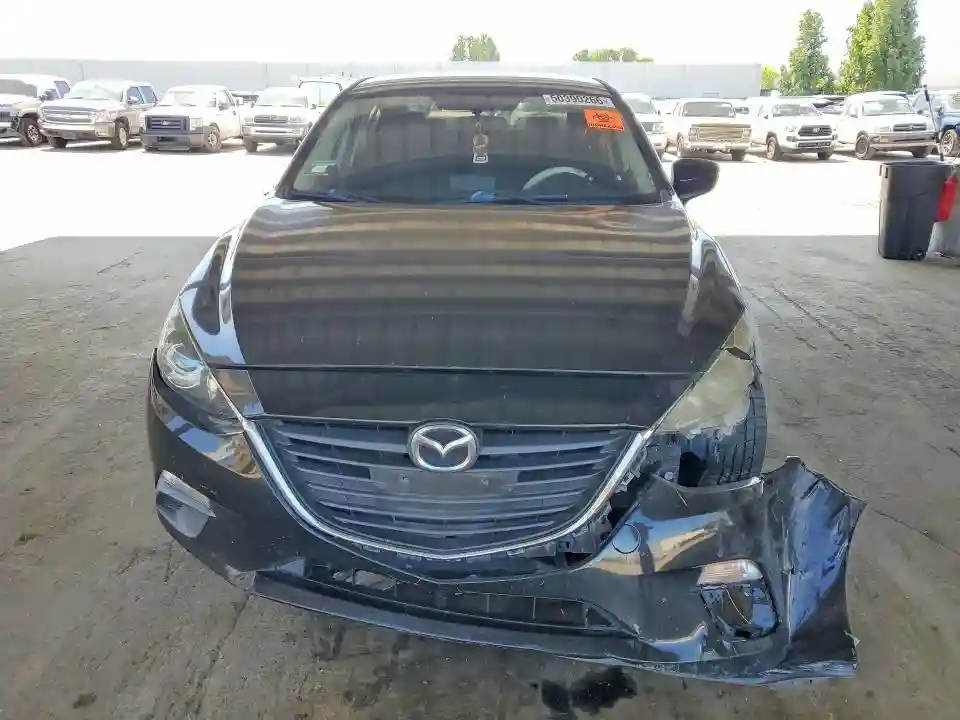 3MZBM1U76FM228744 2015 MAZDA 3-4