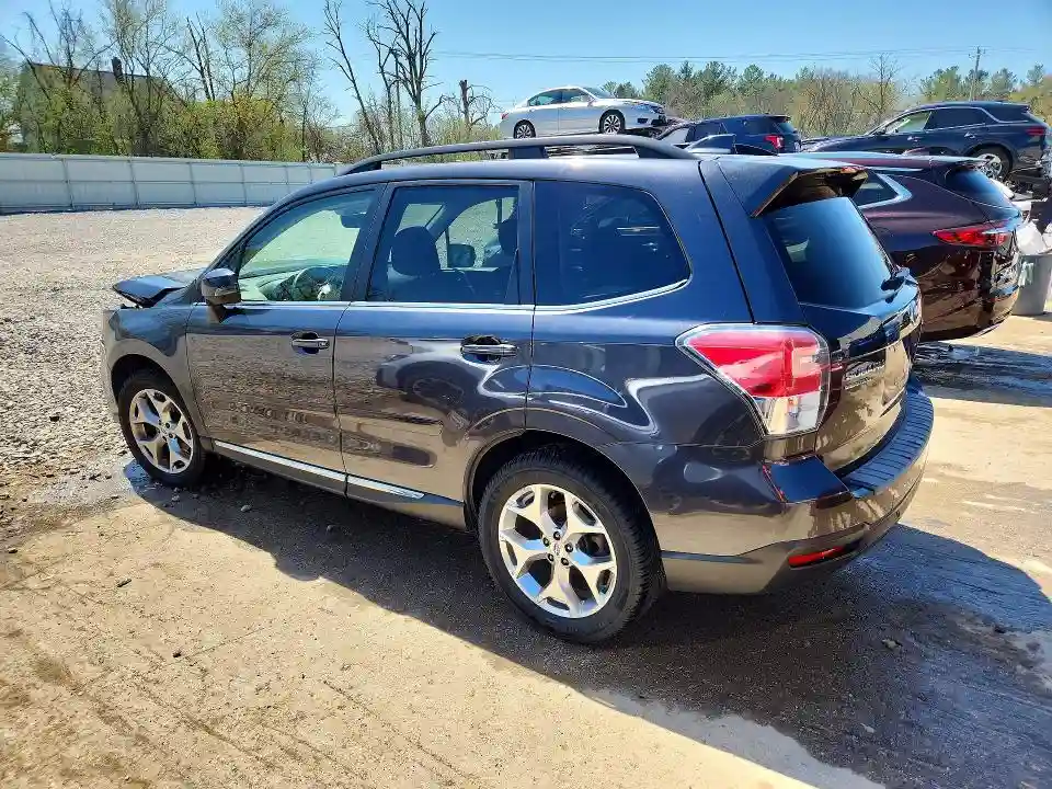 JF2SJAWC8HH552955 2017 SUBARU FORESTER-1