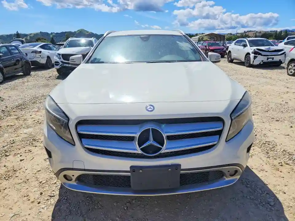 WDCTG4EB9HJ349846 2017 MERCEDES-BENZ GLA-CLASS-4