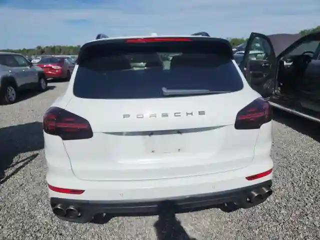 WP1AE2A20HLA75758 2017 PORSCHE CAYENNE-5