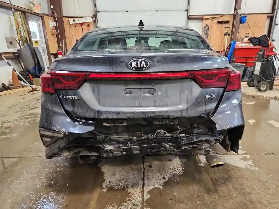 3KPF54AD1KE097868 2019 KIA FORTE-5