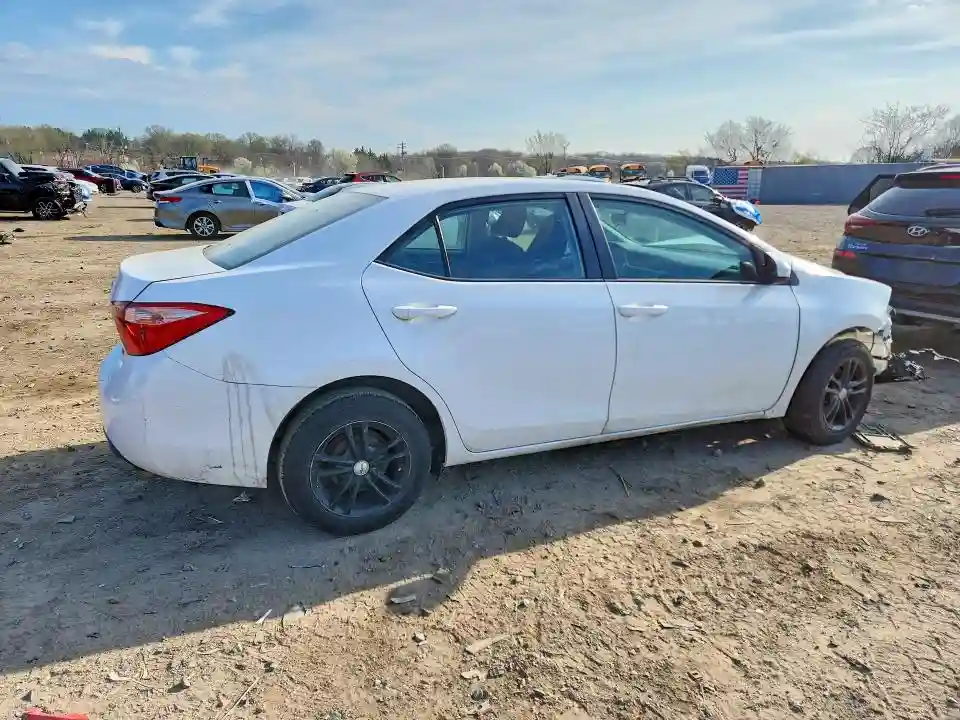 5YFBURHE1KP930676 2019 TOYOTA COROLLA-2