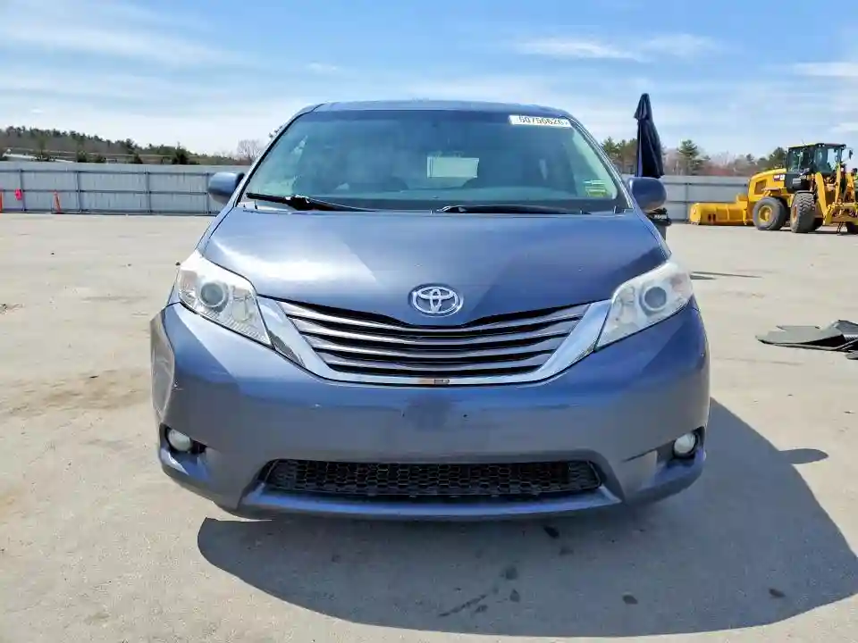 5TDDK3DC7GS137039 2016 TOYOTA SIENNA-4