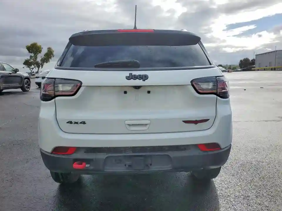 3C4NJDDB4NT170670 2022 JEEP COMPASS-5