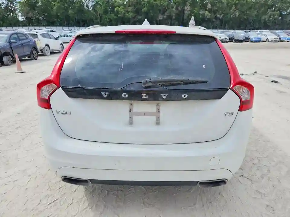 YV140MEK2G1301998 2016 VOLVO V60-5