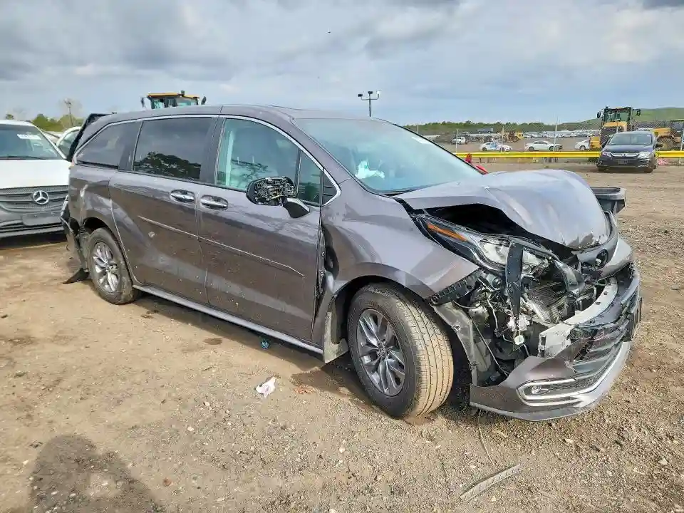5TDYSKFCXRS121462 2024 TOYOTA SIENNA-3