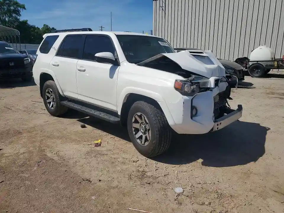 JTEBU5JR0L5744739 2020 TOYOTA 4RUNNER-3