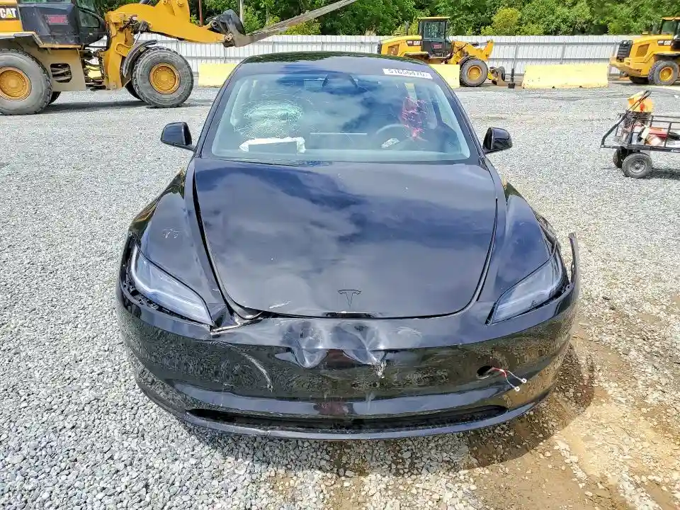 5YJ3E1EA6TF125743 2026 TESLA MODEL 3-4