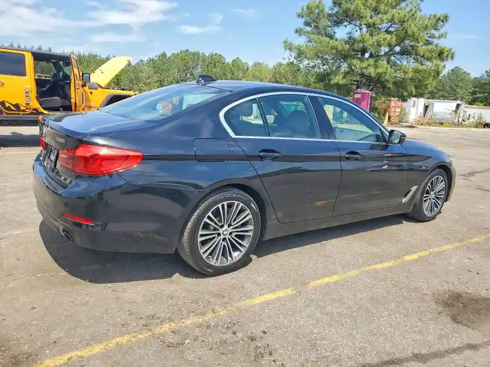 WBAJA7C53KWW18539 2019 BMW 5 SERIES-2