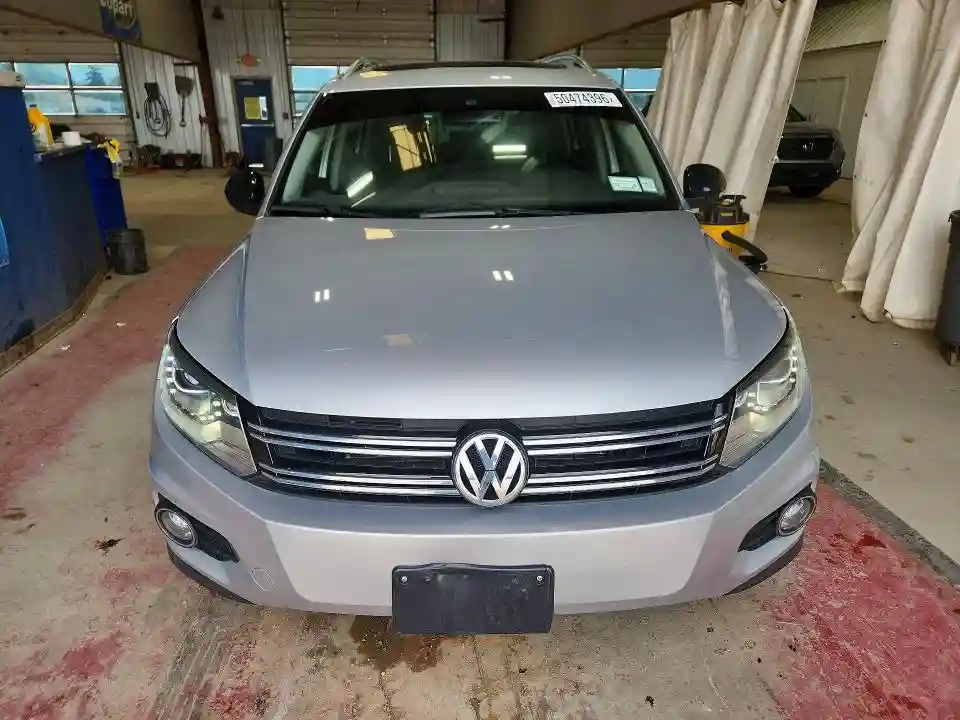 WVGTV7AX7HK019420 2017 VOLKSWAGEN TIGUAN-4