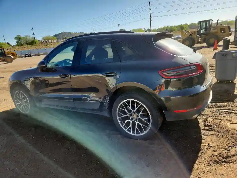 WP1AB2A5XGLB57322 2016 PORSCHE MACAN-1