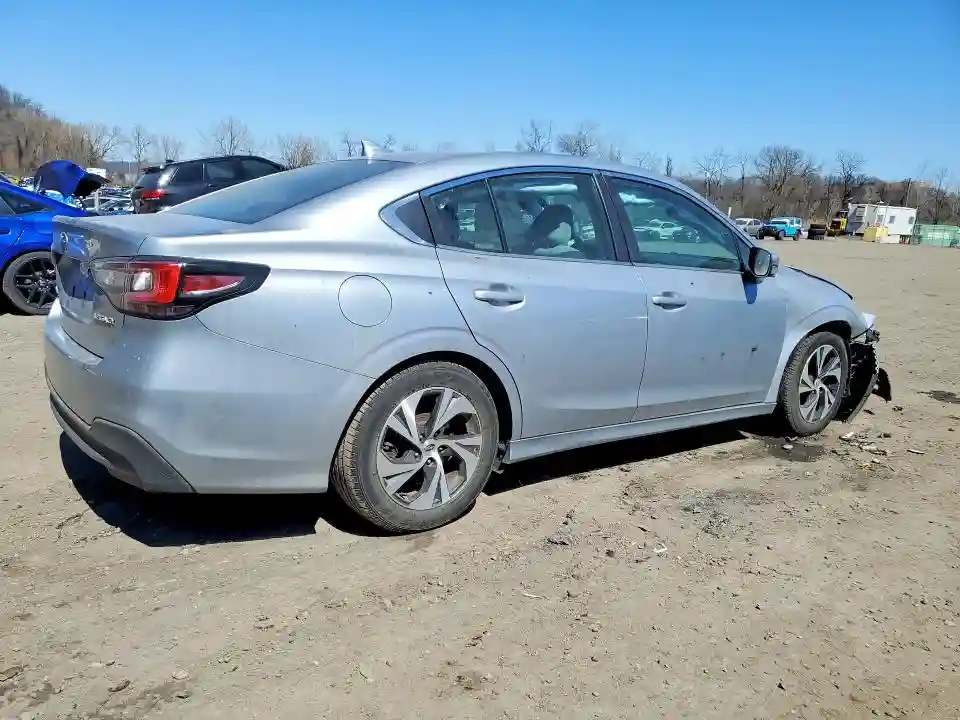 4S3BWAD67N3014995 2022 SUBARU LEGACY-2