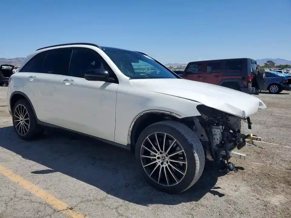 WDC0G4JB8JV014231 2018 MERCEDES-BENZ GLC-CLASS-3