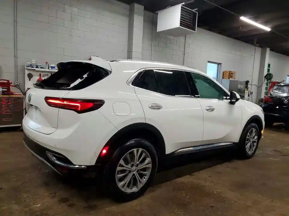 LRBAZLR47ND158626 2022 BUICK ENVISION-2