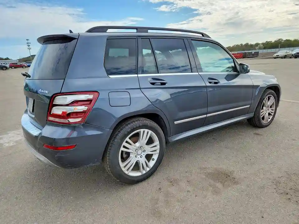 WDCGG8JB3FG423240 2015 MERCEDES-BENZ GLK-CLASS-2