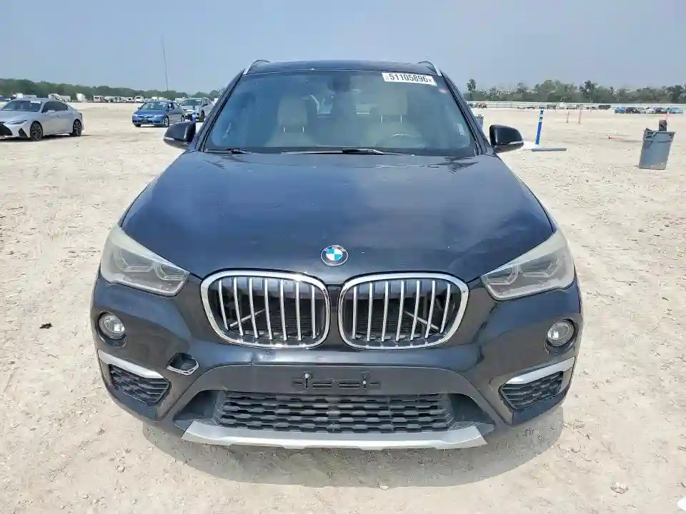 WBXHT3C35H5F75779 2017 BMW X1-4