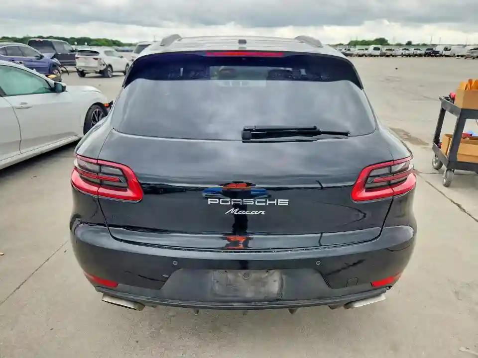 WP1AA2A51HLB05601 2017 PORSCHE MACAN-5