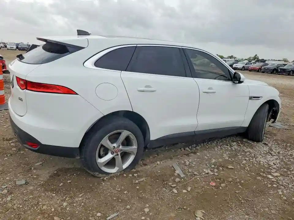 SADCJ2FXXLA630766 2020 JAGUAR F-PACE-2