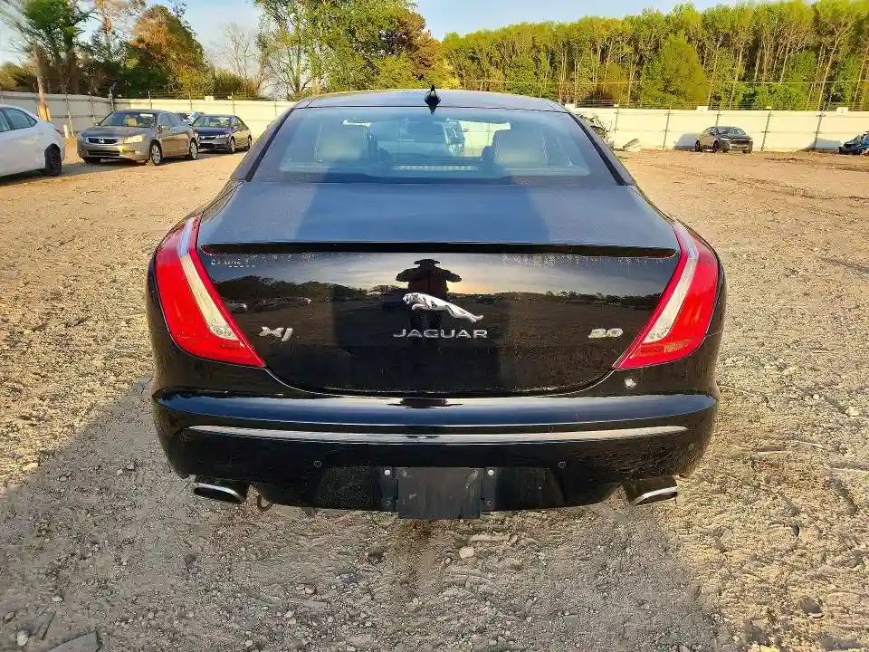SAJWA1CZ8F8V90810 2015 JAGUAR XJ-5