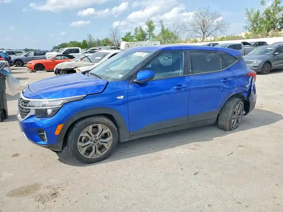 KNDEPCAA4R7475794 2024 KIA SELTOS-0