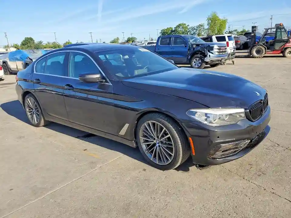 WBAJR3C00LWW69312 2020 BMW 5 SERIES-3