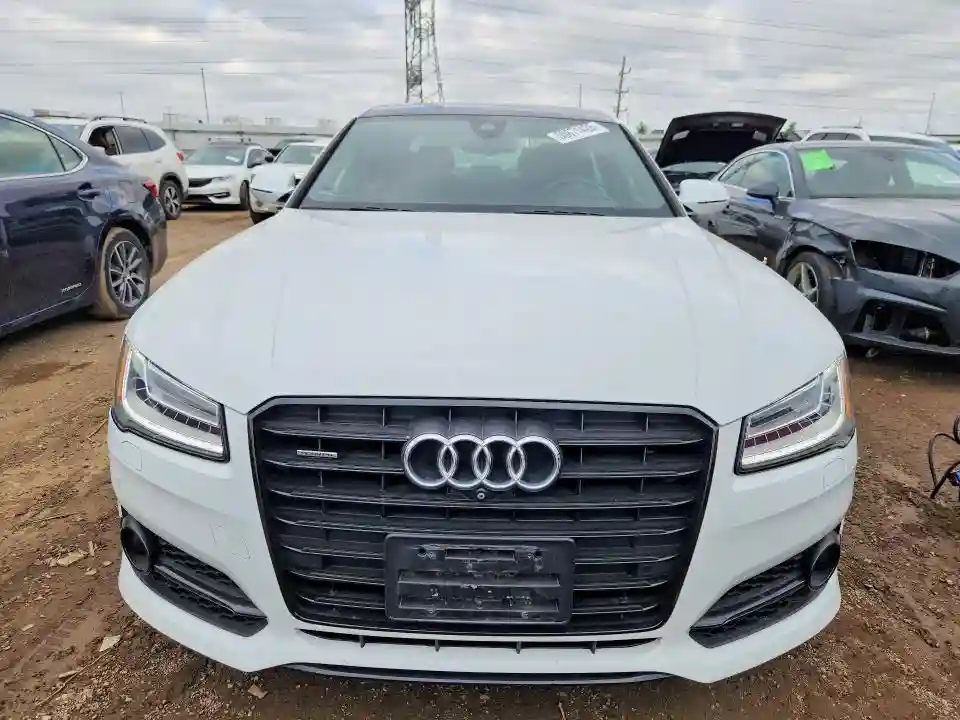WAU43AFDXJN000257 2018 AUDI A8-4